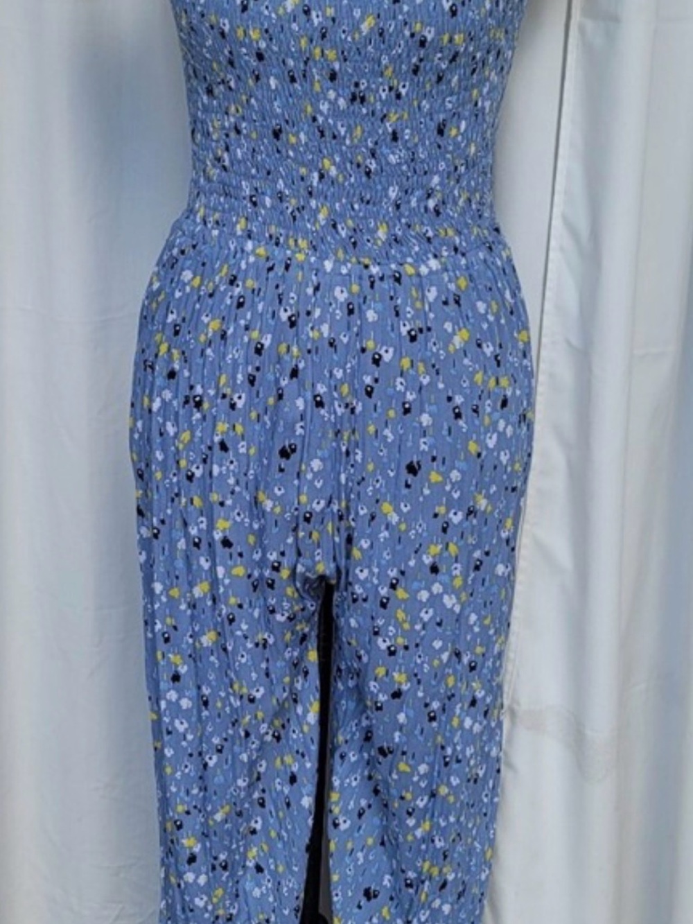 Tiara Hawaii Women’s Smocked Blue Floral Jumpsuit off shoulder size os